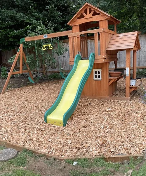 Installation of pavers. Retaining wall. Children's play area and installation of lights in Snohomish 
